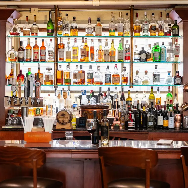 MacArthur Park Restaurant and Bar