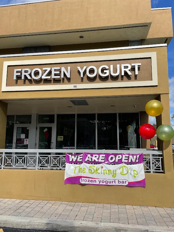 The Skinny Dip Frozen Yogurt Bar Hollywood