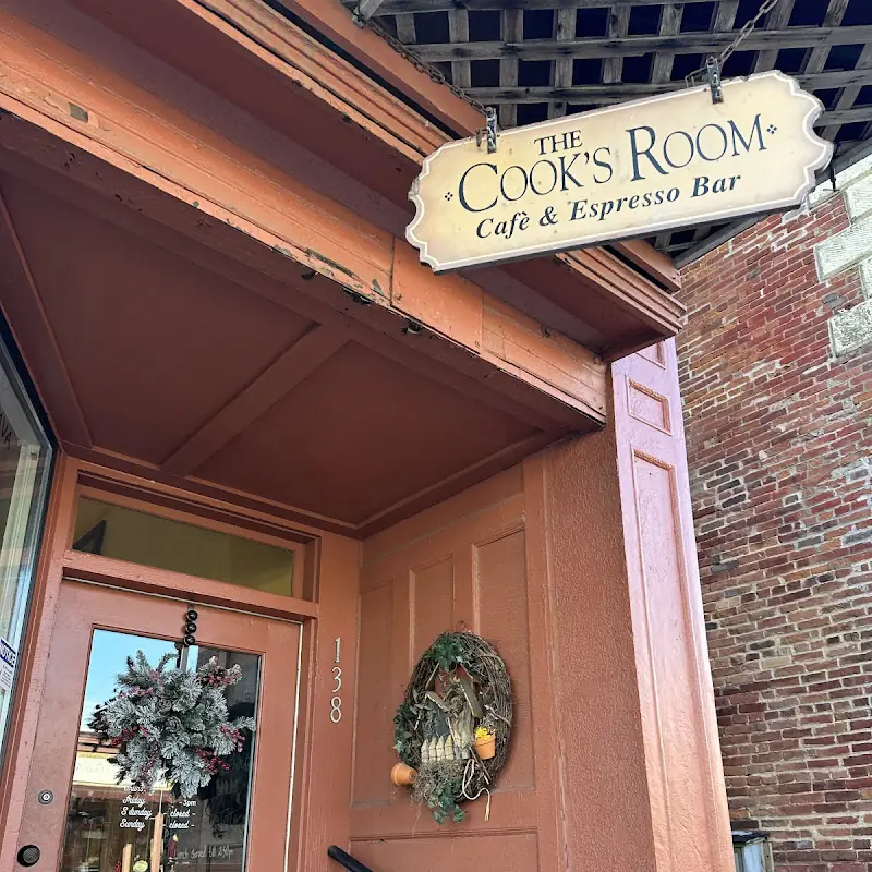 The Cook's Room Café