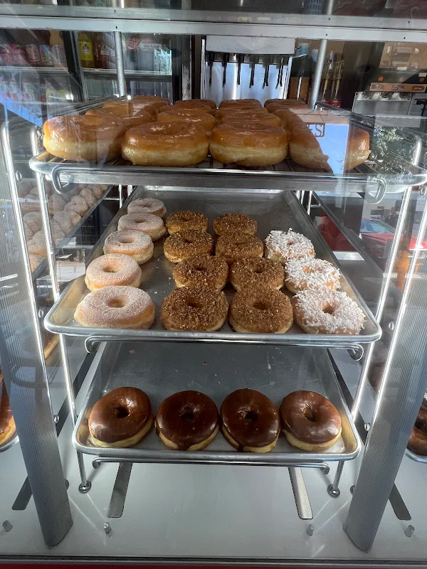William's Croissant & Donuts