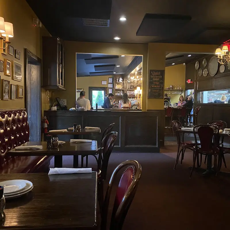 Vinnie's Neighborhood Italian South