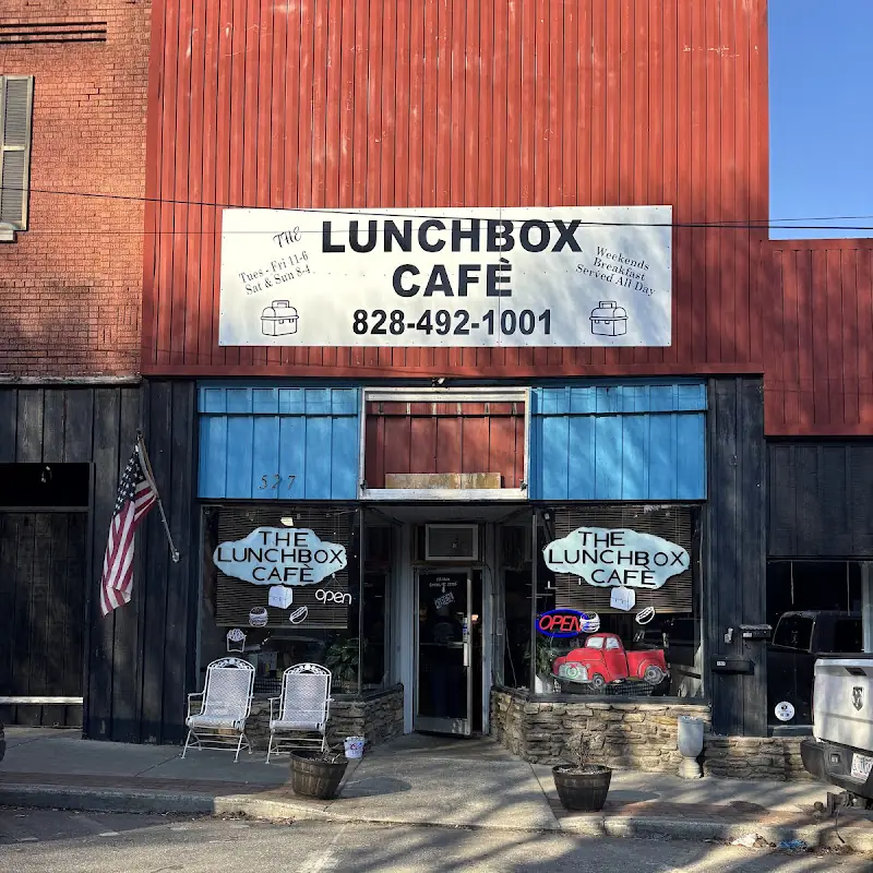 The Lunchbox Café