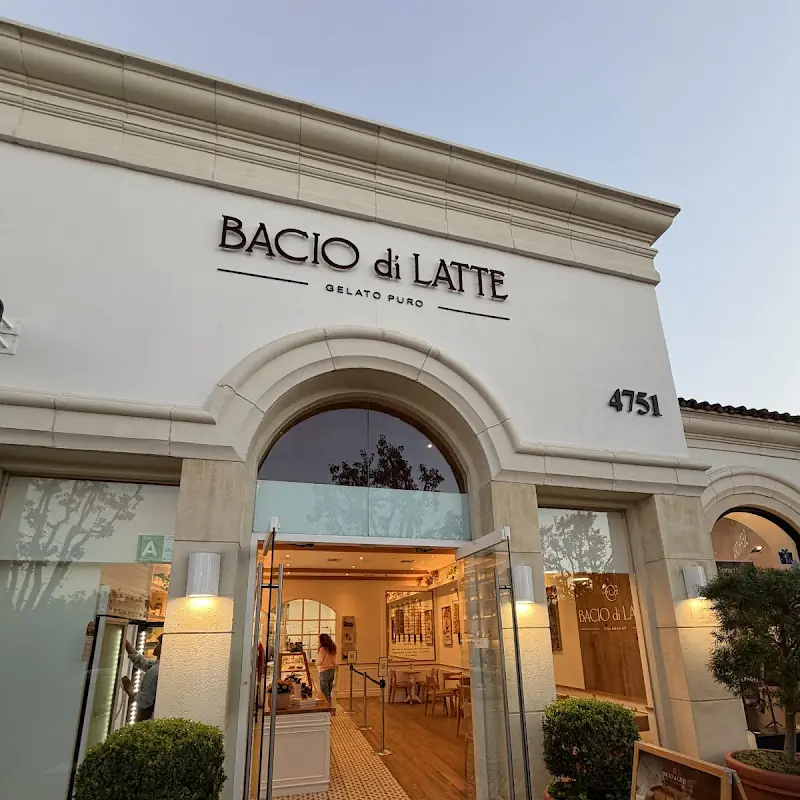 Bacio di Latte | Calabasas, LA