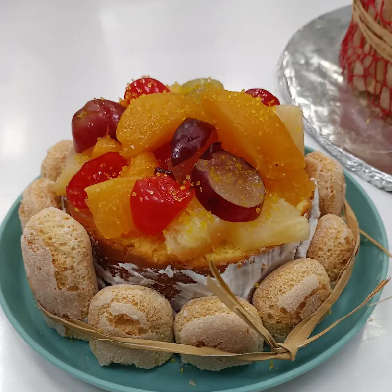 Chick Cake by Nidia Iss