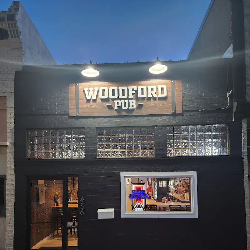 The Woodford Pub