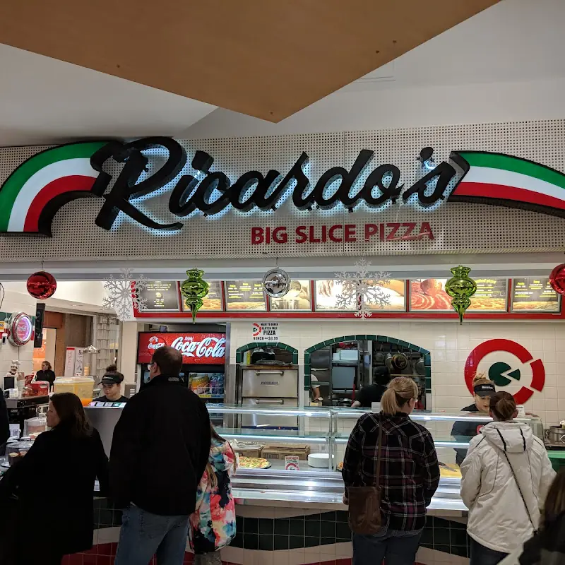 Ricardo's Big Slice Pizza