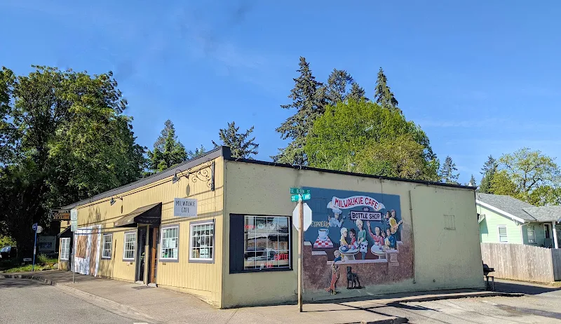Milwaukie Cafe and Bottle Shop