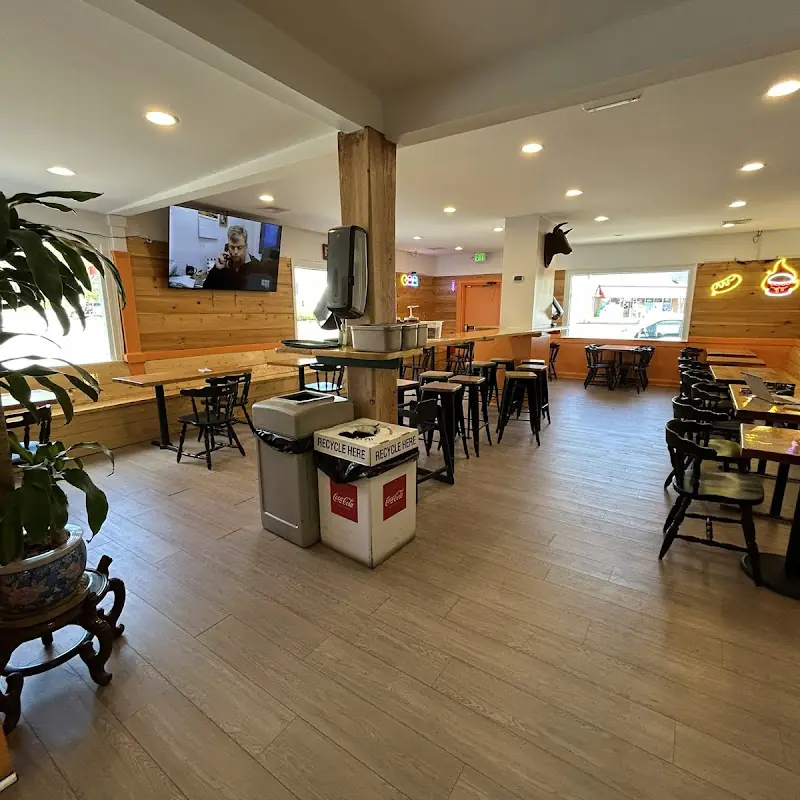 Townline Pizzeria Seafood/Harrison's Roast Beef