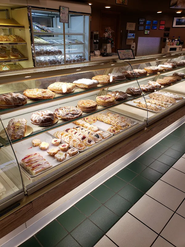 Java Jackets Cafe and Bakery