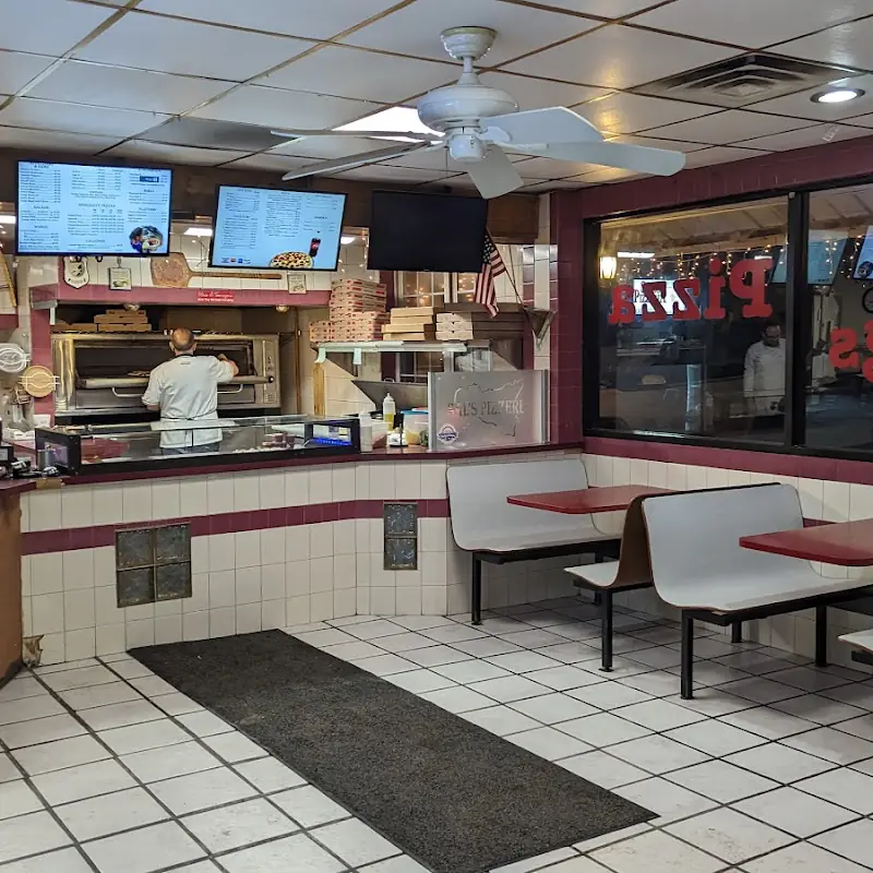 Sal's Pizzeria