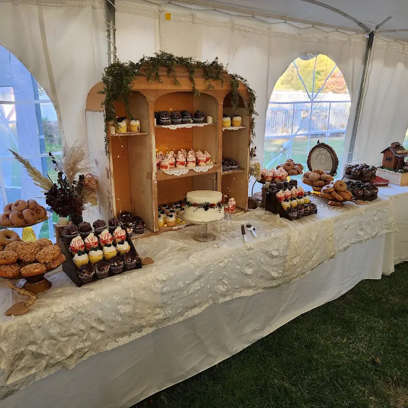 Shawna Rae's Treats & Eats