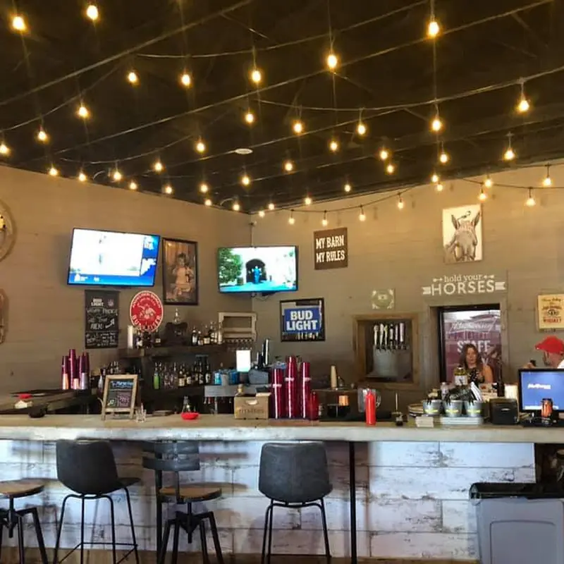 Forrest Roots Bar, Grill & Bottle Shop