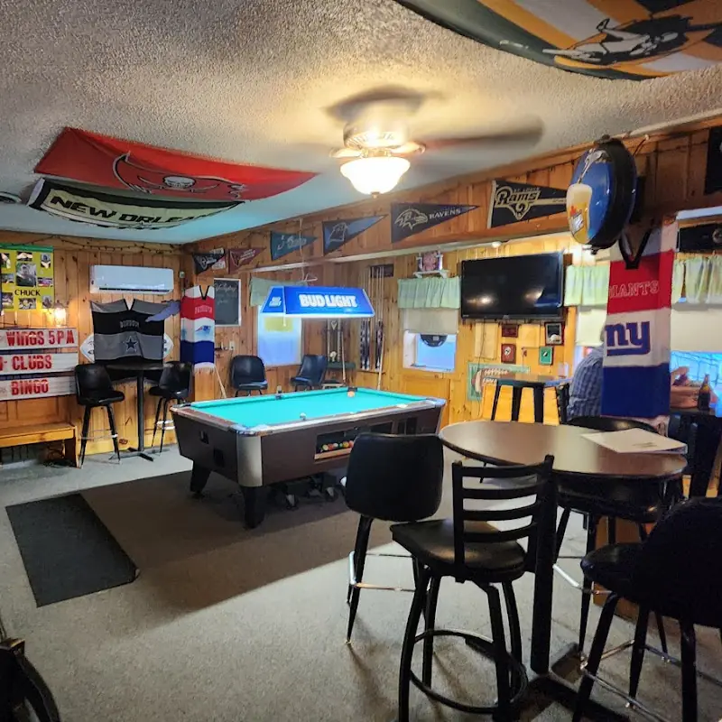 The Halftime Bar & Grill