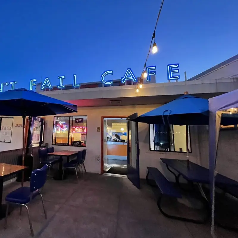 Rudy's Can't Fail Cafe