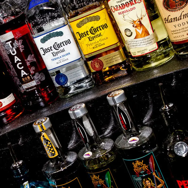 Wyler's Pub & Grill