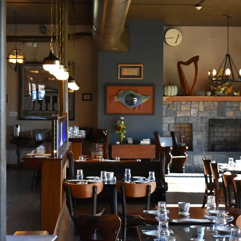 Irish House Restaurant and Trinity Pub at the Irish Cultural Center