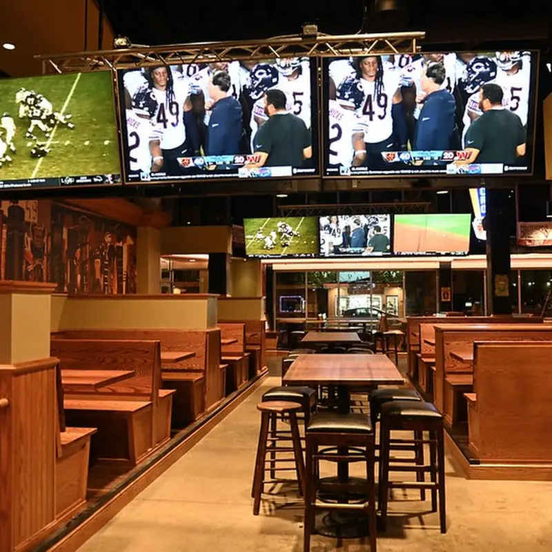 Brothers Bar & Grill