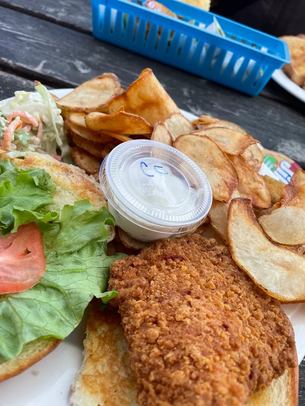 19th Hole Bar & Grill