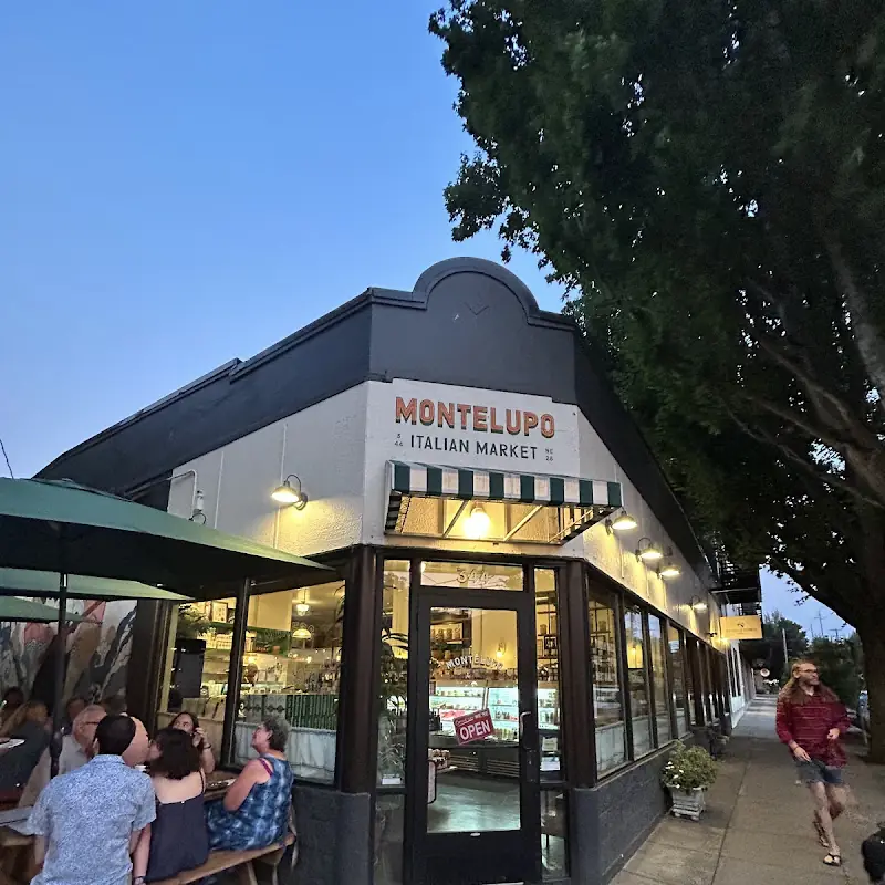 Ken's Artisan Pizza