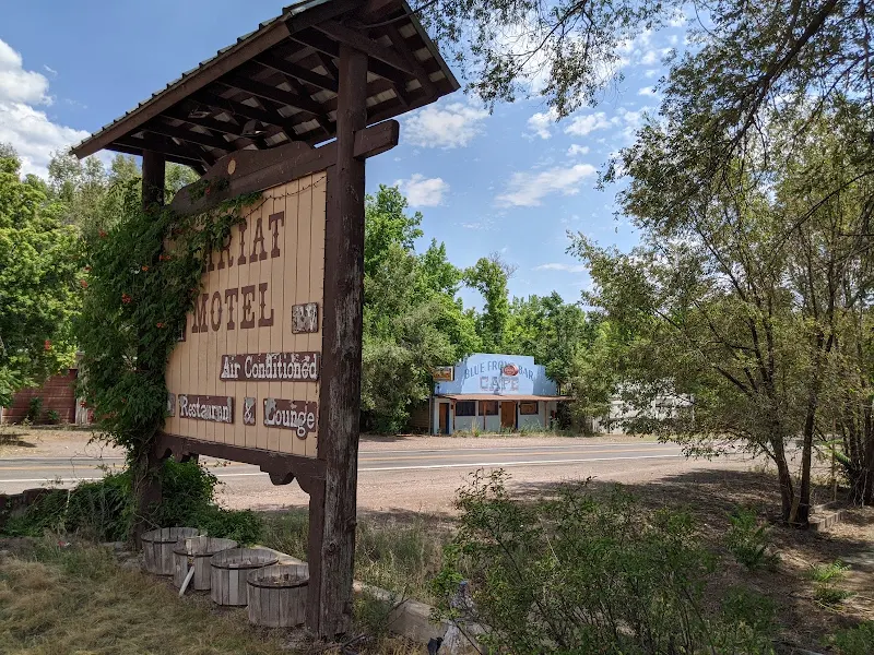 TRADING POST GLENWOOD & MOTEL