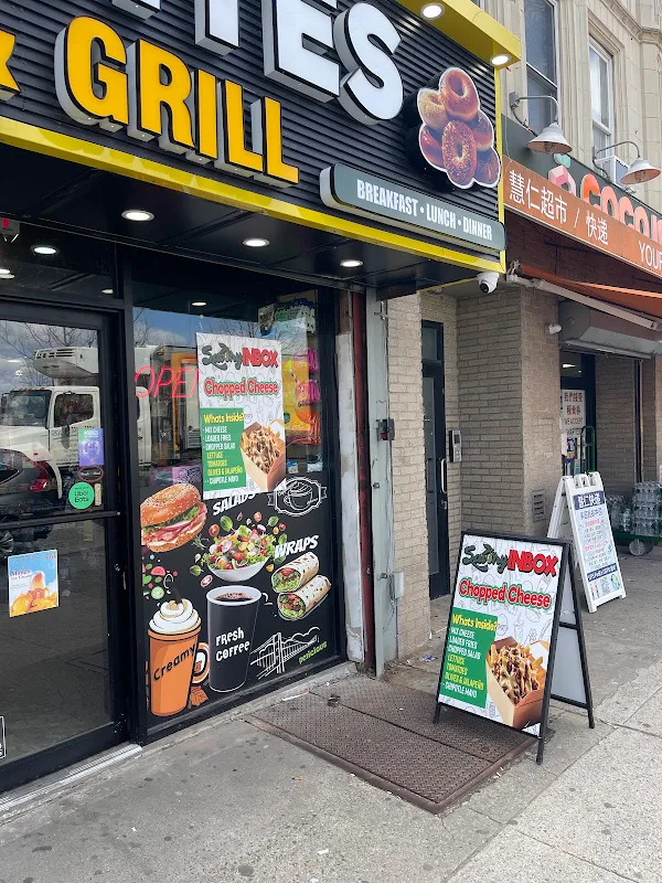 SAVORY BITES Deli & Grill