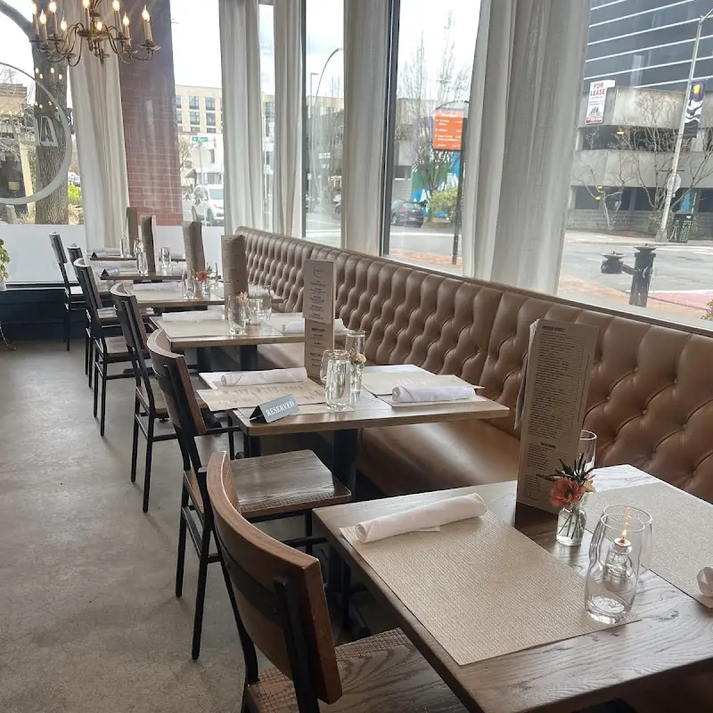 Amaro’s Table Downtown