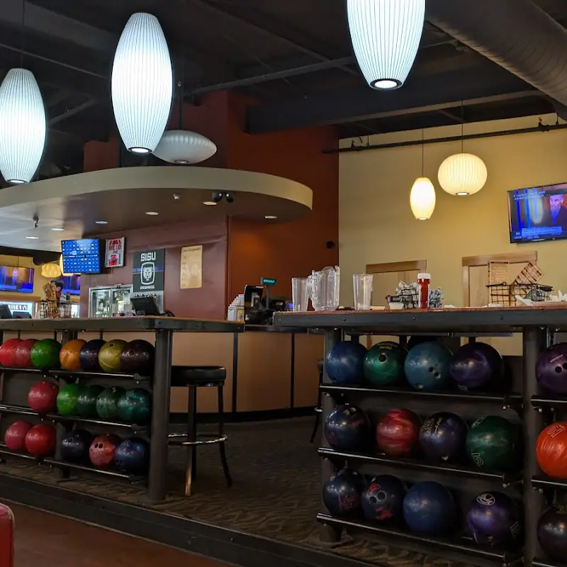 Gearhart Bowl & Fultano's Pizza