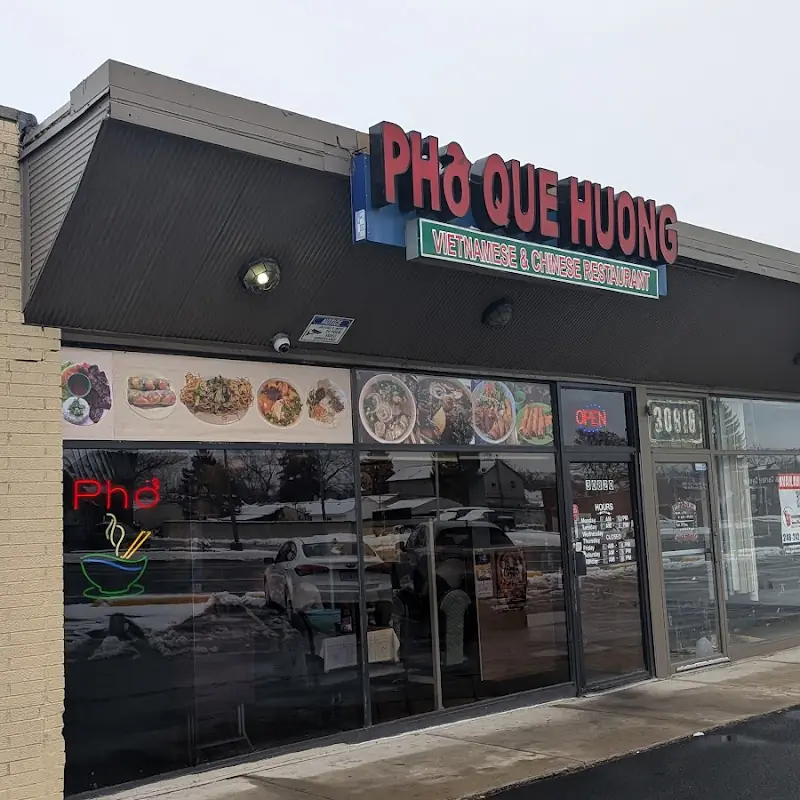Que Huong Restaurant