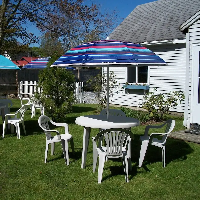 Schoolhouse Bakery, Cafe & Pastries