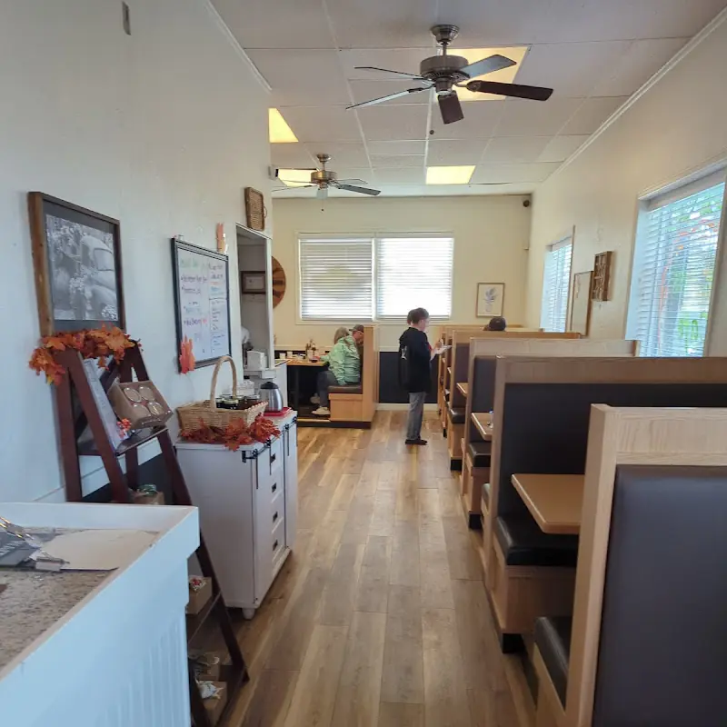 The Palms Cafe