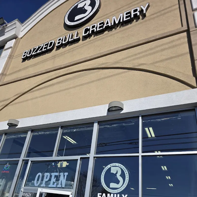 Buzzed Bull Creamery - Pigeon Forge, TN