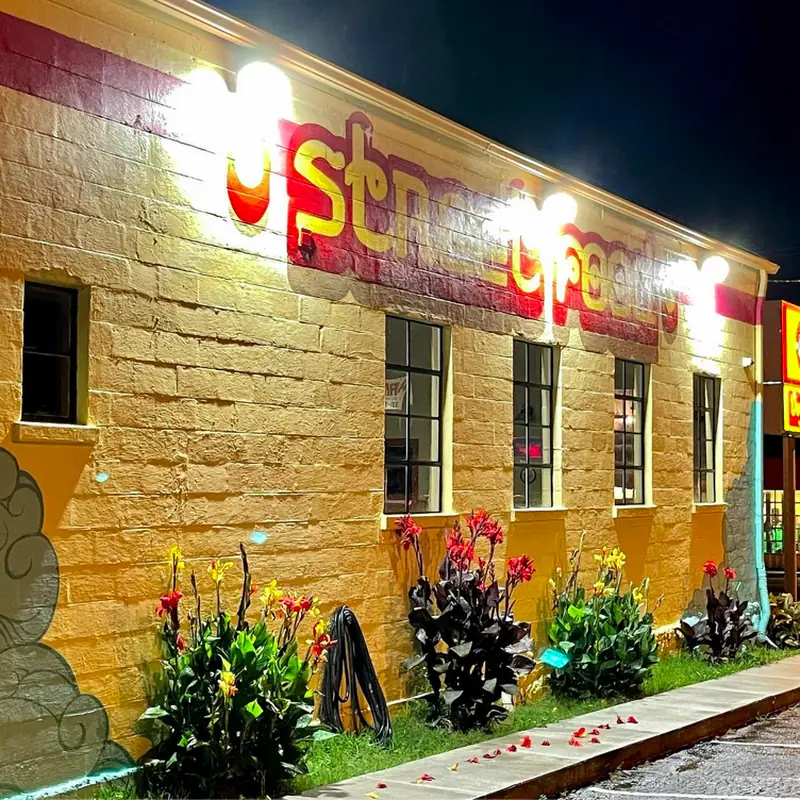Degthaistreetfood LLC