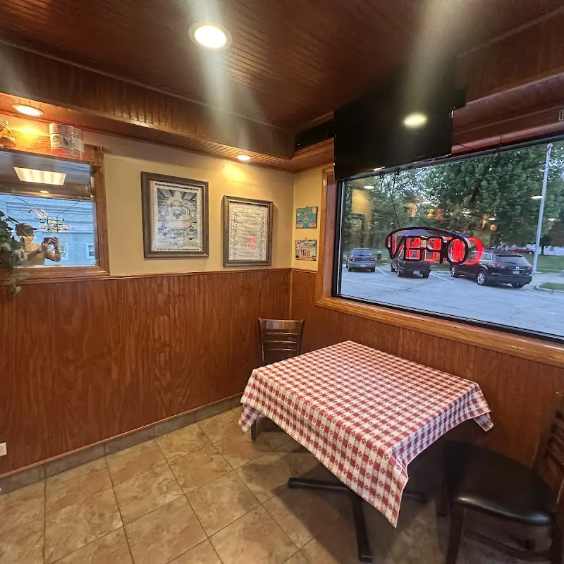 Moscato's Pizza Poplar Grove