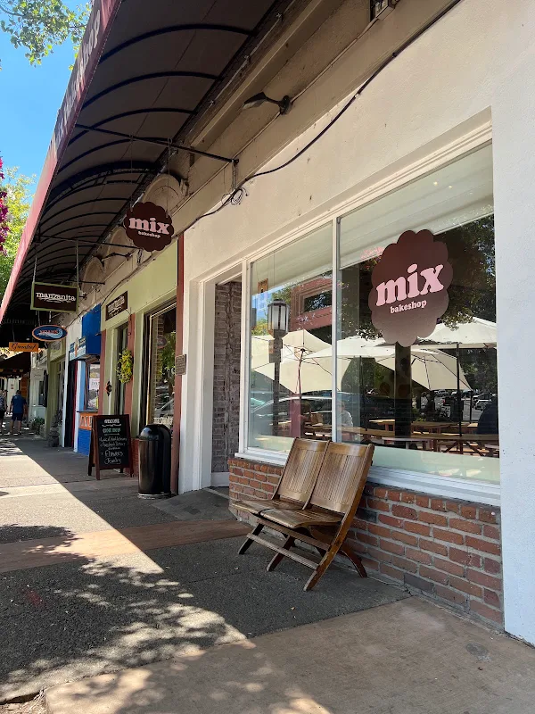 Mix Bakeshop