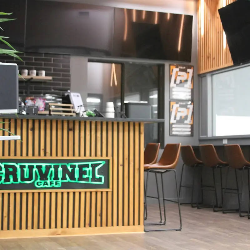 Cruvinel Cafe