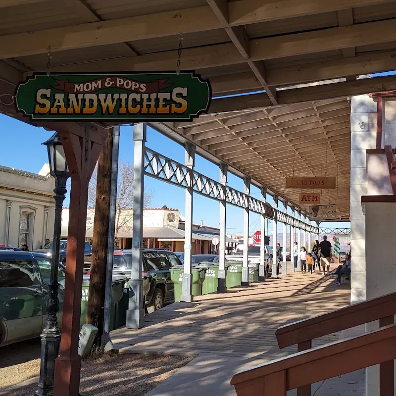 Mom and Pop's Sandwich Shop
