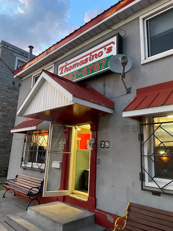 Pizza Place Thomasino's