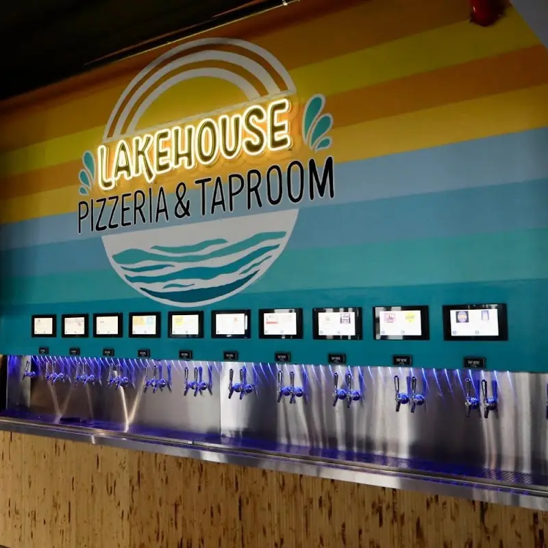 Lakehouse Pizzeria & Taproom