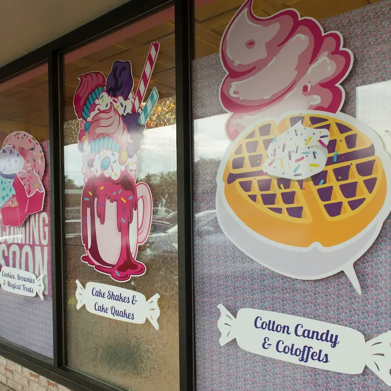 Colossal Cupcakes