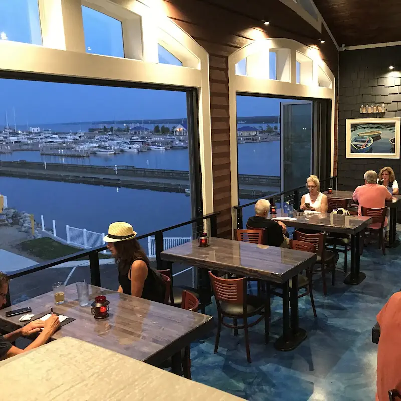 The Hook Lakeside Grill