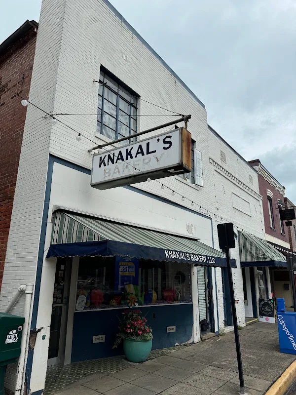Knakal's Bakery
