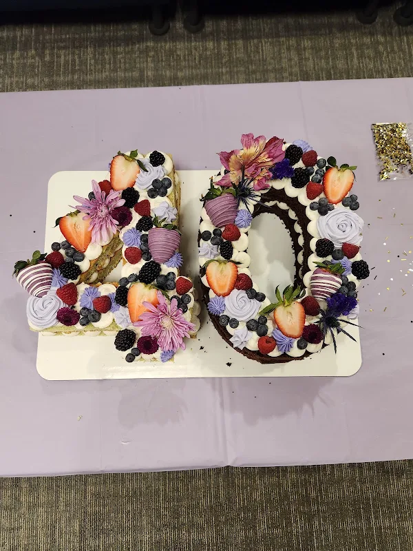 DeLyssious Bakes
