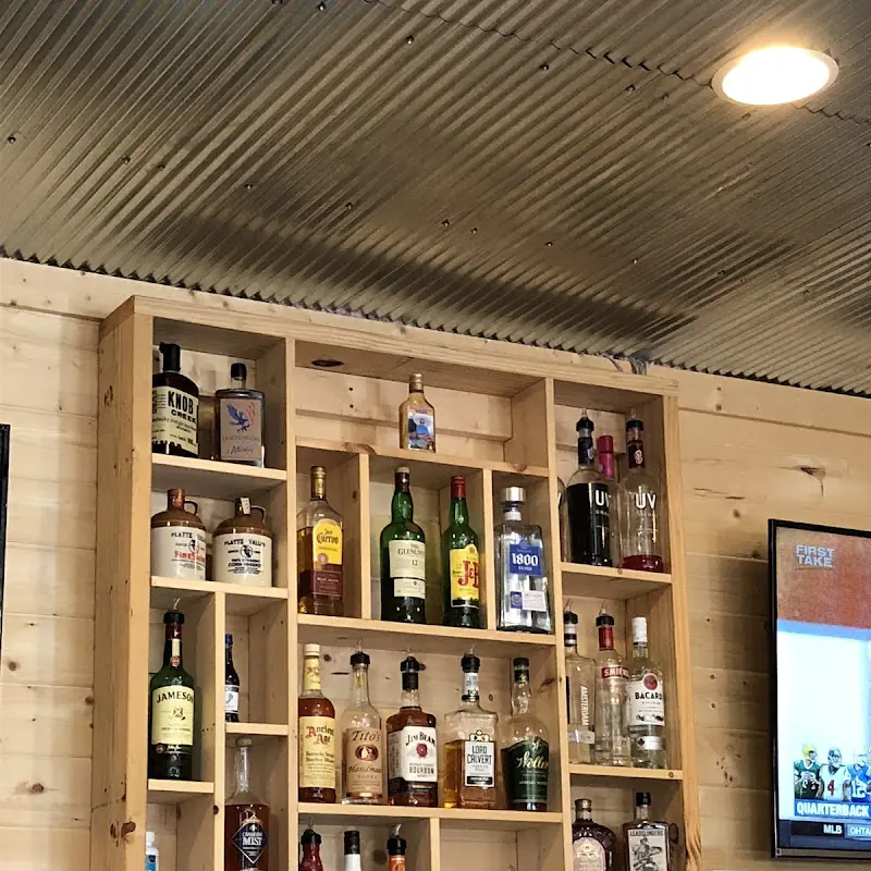 Highway 9 Pizza and Grill