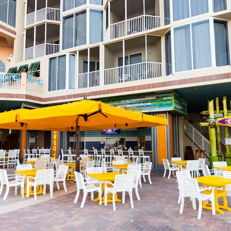 Bongo's Bar & Grill at Pink Shell Beach Resort & Marina