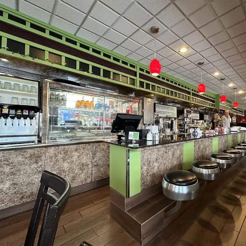 Paul's Family Diner