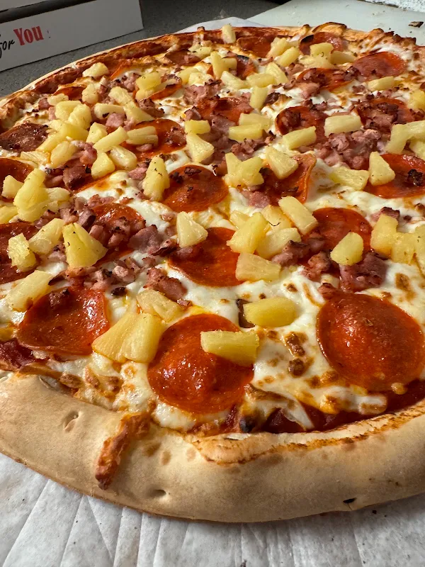 Mantachie Pizza and Subs