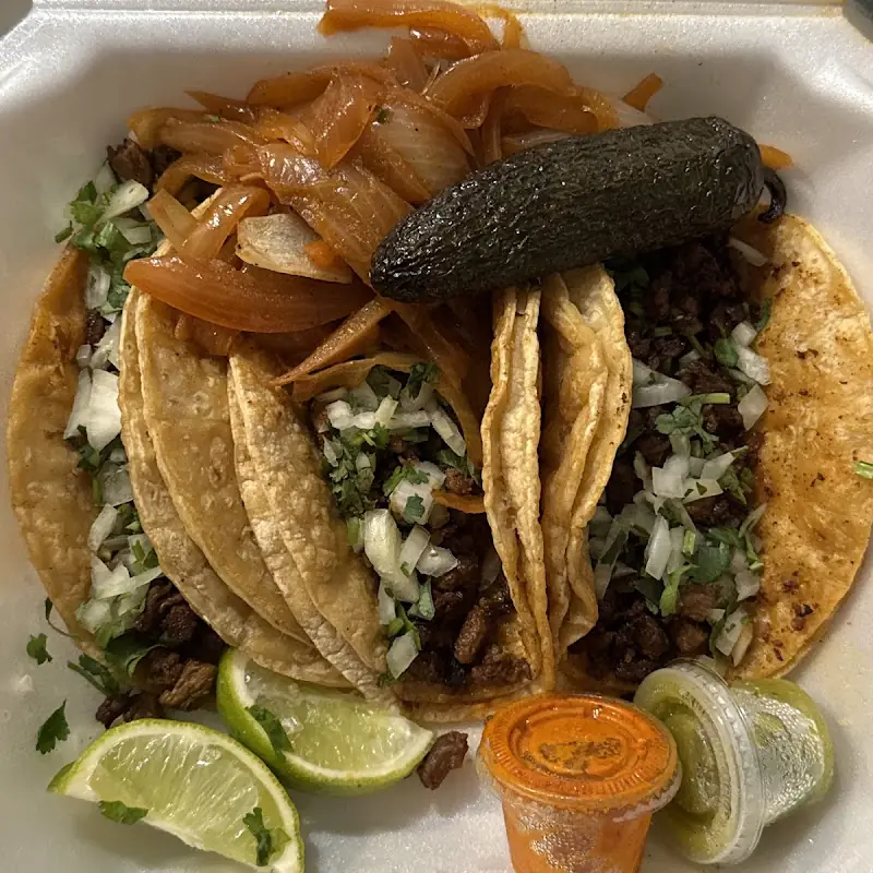 Taqueria & Birreria Macias