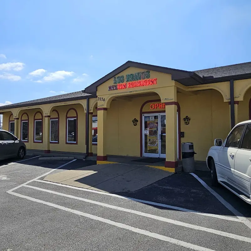 Los Bravos Mexican Restaurant - North side