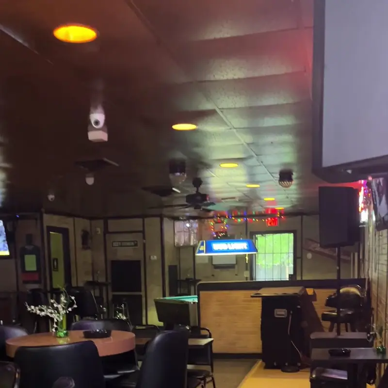 Smoke's Restaurant Bar & Grill