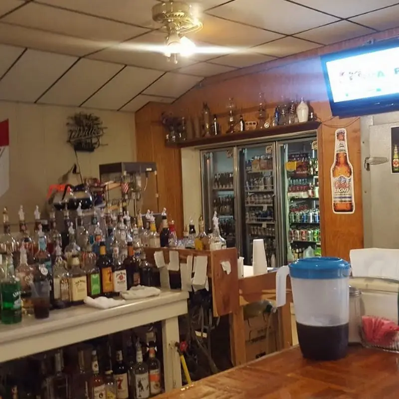 Mendon's Diner & Tap
